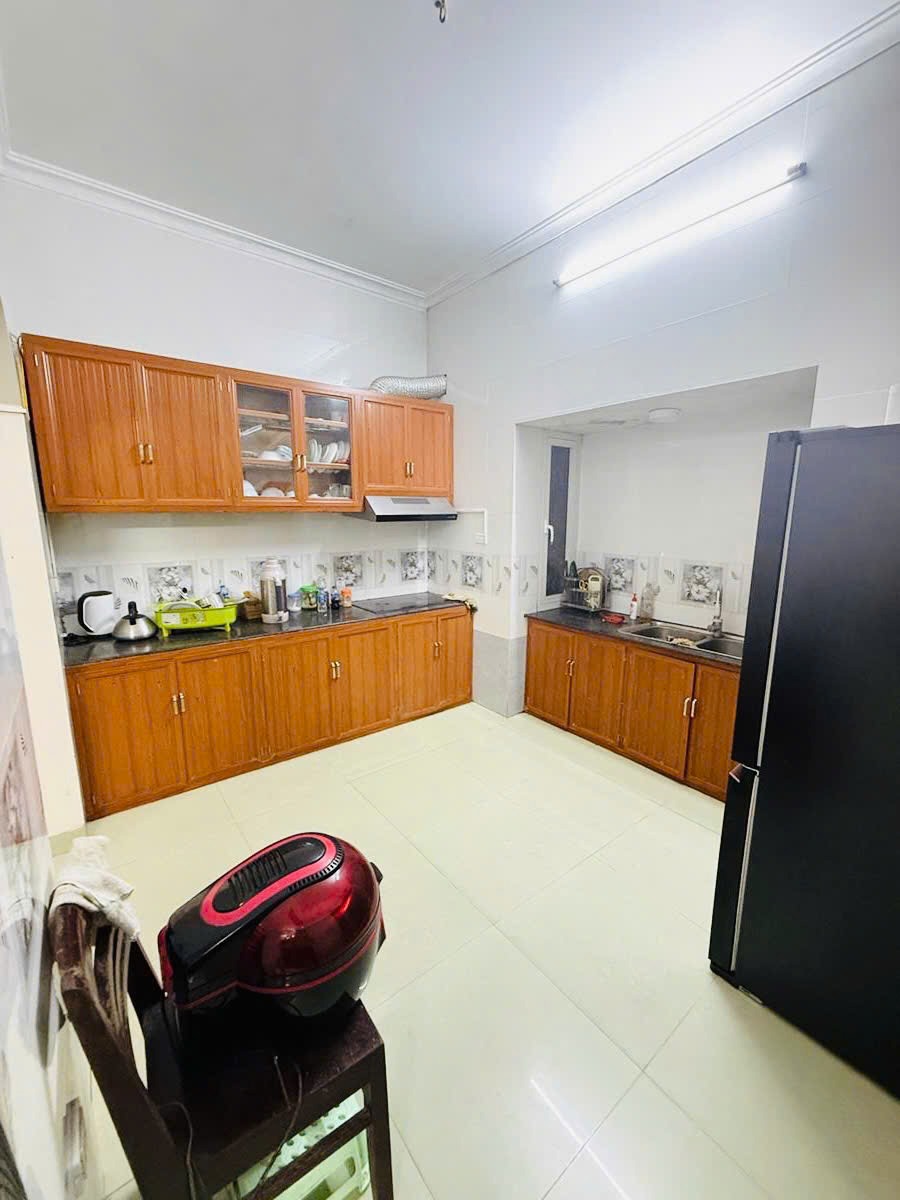 Nhà phố Tây Sơn - Đống Đa: 90m2, 4 tầng, Mặt tiền 6.2m - Vị trí Vàng Đầu Tư