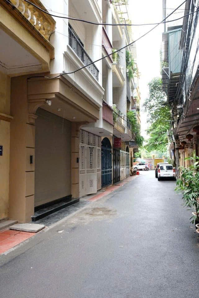 Nhà phố 8.75 tỷ, ô tô vào tận cửa, nội thất đẹp - Hà Đông