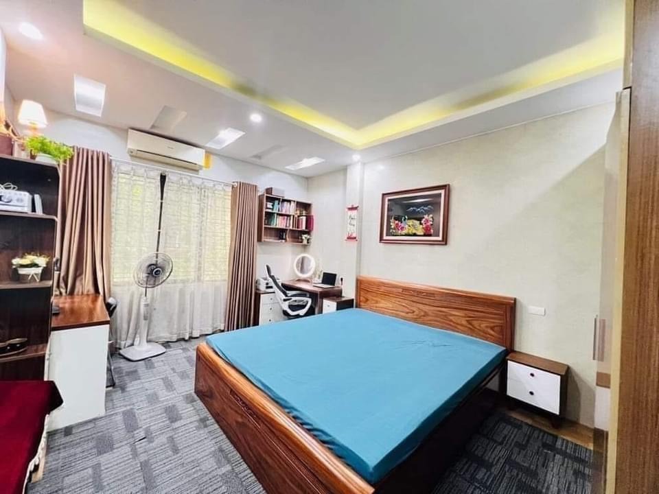Nhà Ô Tô Đỗ Cửa, Giá Chỉ 6.03 Tỷ - Vị Trí Đắc Địa Ngô Thì Nhậm