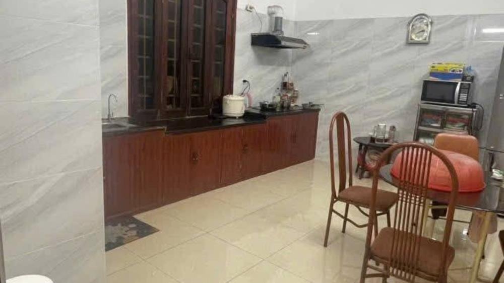 Bán Nhà Mặt Phố Nguyễn Trãi, Hà Đông - 108m² x 3T, MT 10.7m, Giá 32 Tỷ