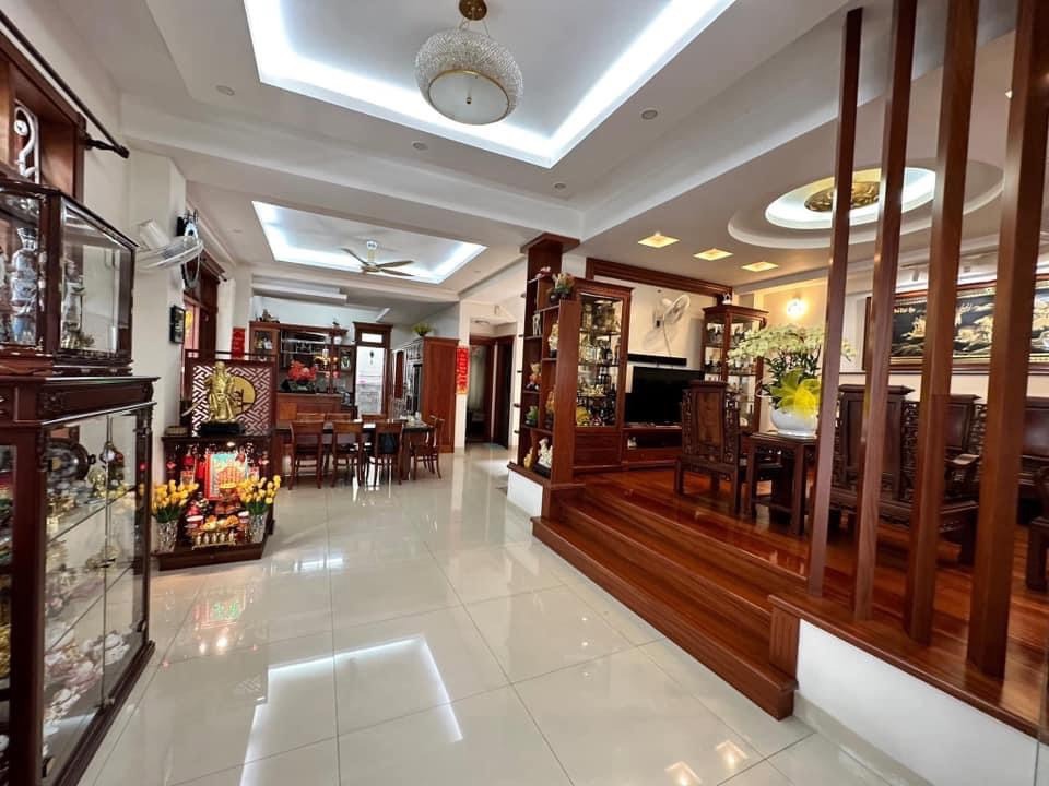 Nhà đẹp gần phố Nguyễn Khuyến - Giá tốt nhất khu vực