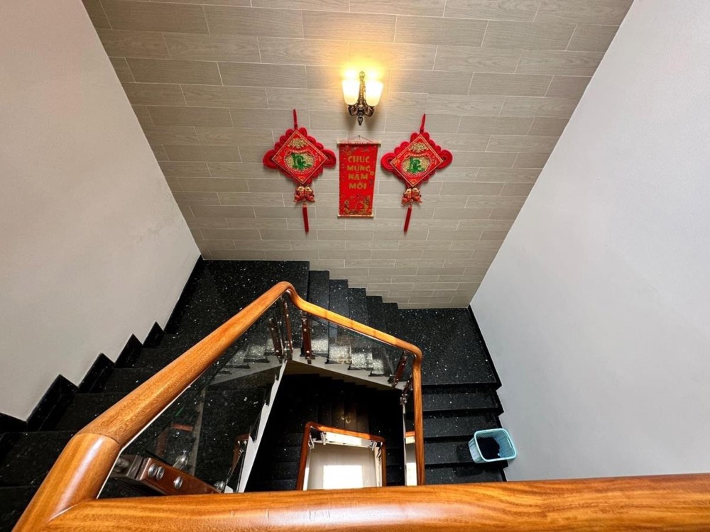 Nhà đẹp gần phố Nguyễn Khuyến - Giá tốt nhất khu vực