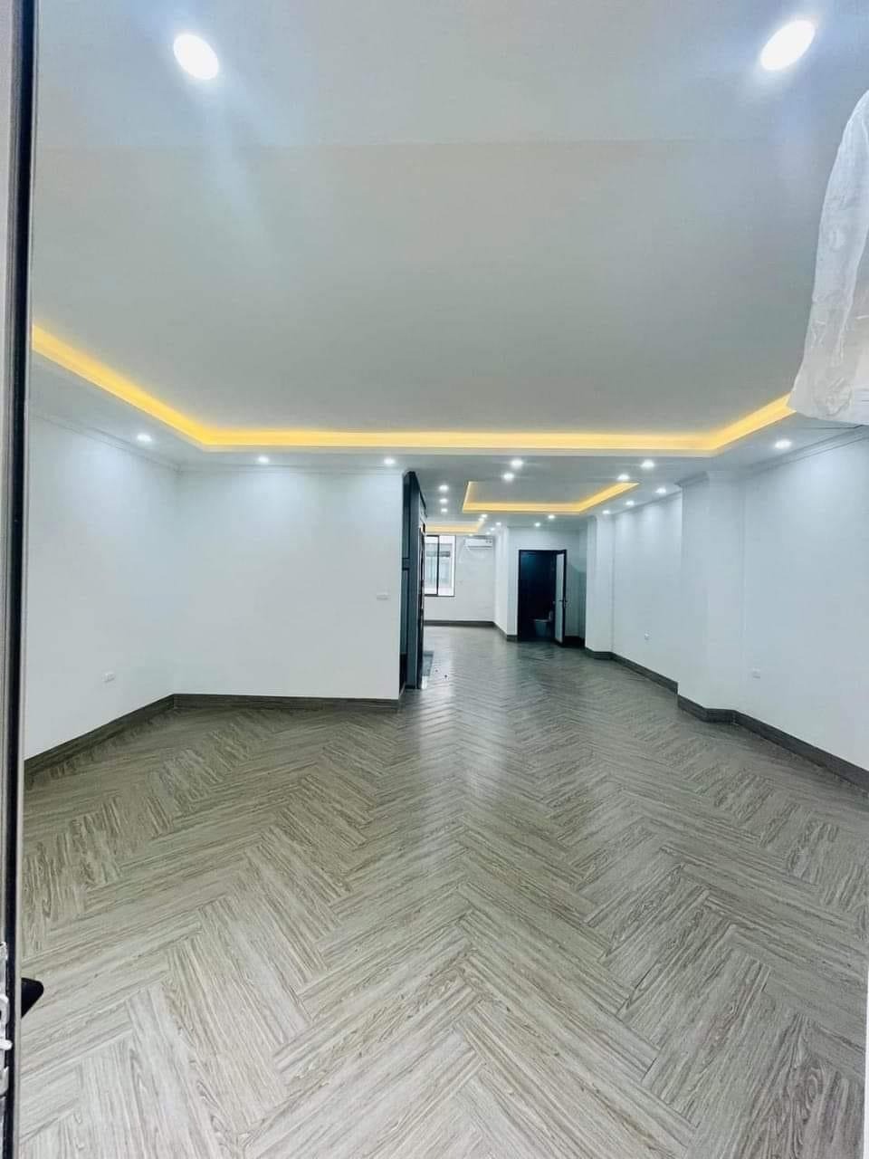 Liền Kề Văn Phú 90m, Mặt Tiền 24m, Thang Máy, Giá Tốt - Đầu Tư/Ở