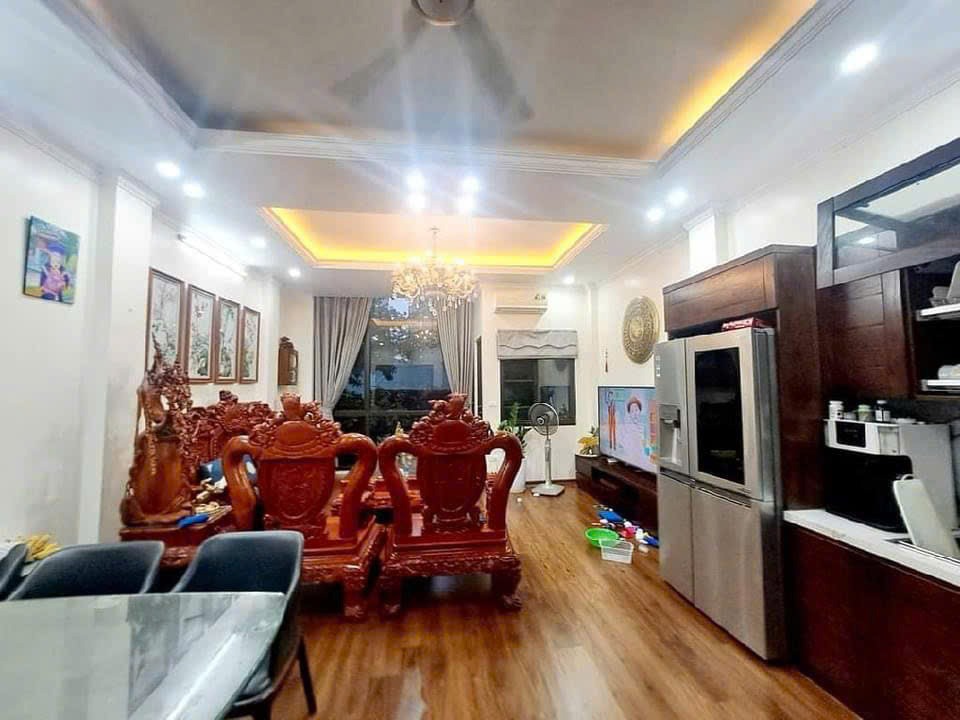 Cô Loan Bán Gấp Phân Lô Mậu Lương View Sân Chơi - Giá Rẻ Nhất Khu