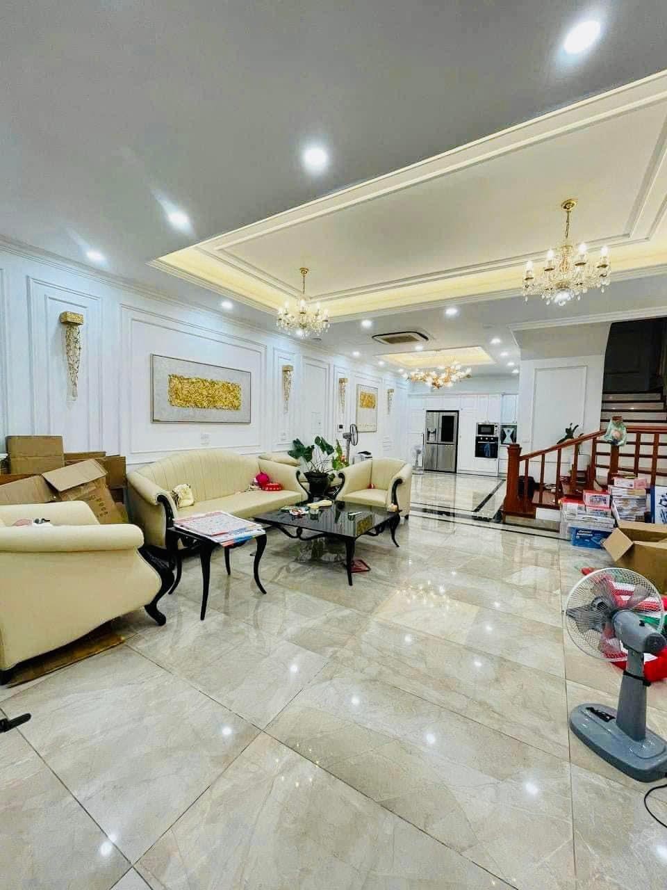 Chị Lan Cần Bán Gấp Căn Mặt Tiền LK Văn Phú, Tương Lai Tăng Giá Mạnh, 12.x Tỷ