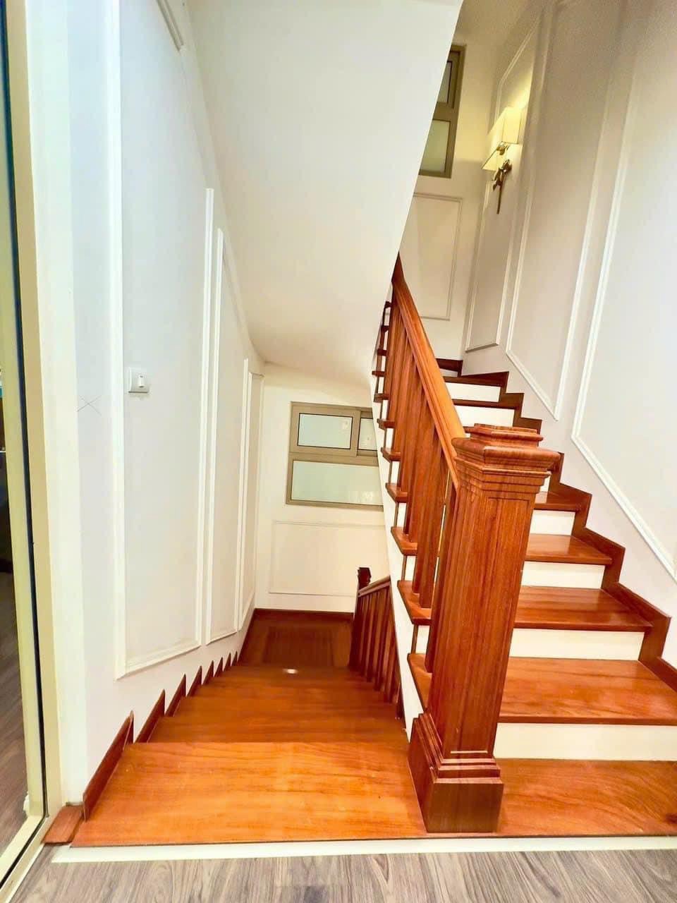 Chị Lan Cần Bán Gấp Căn Mặt Tiền LK Văn Phú, Tương Lai Tăng Giá Mạnh, 12.x Tỷ