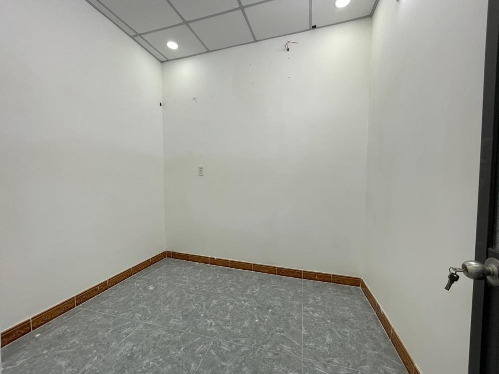 Bán Gấp Nhà Đẹp, Giá Tốt Tại Đường Hương Lộ 11, Bình Chánh