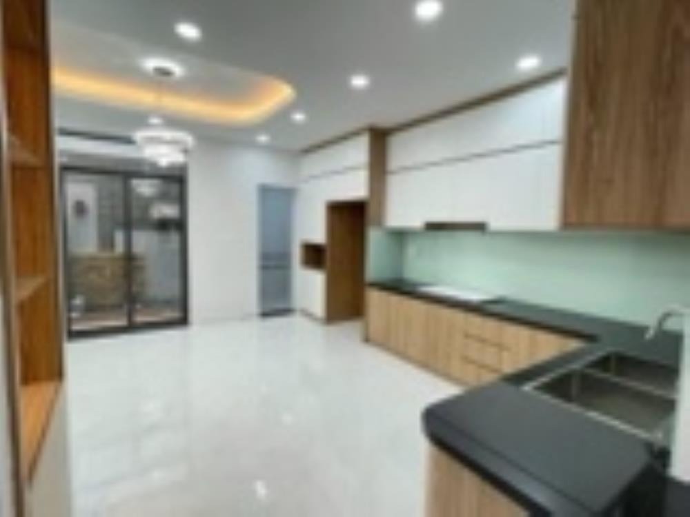 Bán Nhà Trịnh Đình Trọng, Quận 11: 100m2, Hẻm Ôtô, Giá 10.6 Tỷ