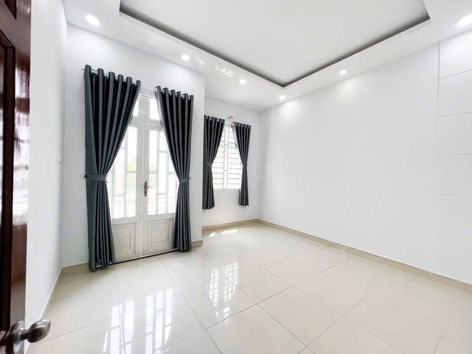 Bán Nhà Củ Chi 1 Trệt 2 Lầu - 90m2, SHR - Giá Tốt