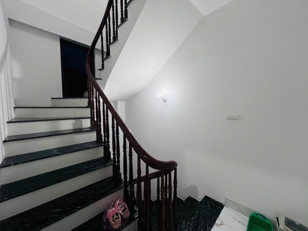 Bán Nhà Lô Góc Mỹ Đình - Vị Trí Đẹp, Giá Tốt