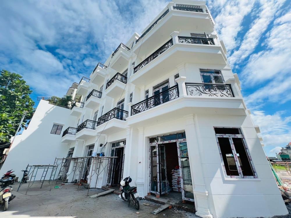 🏡 Bán Nhà 1 Trệt 3 Lầu Bình Tân: Thiết Kế Hiện Đại, Giá 6.7 Tỷ