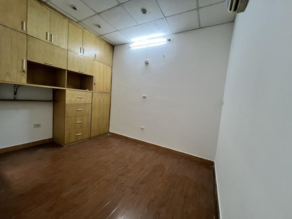Bán nhà lô góc 3 mặt thoáng, Tô Vĩnh Diện - Giá chỉ 13 tỷ