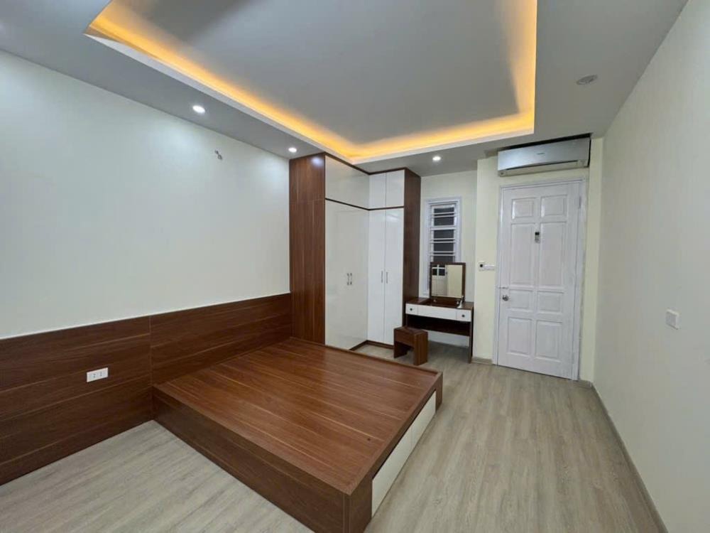Bán nhà Trần Khát Chân - 4 Tầng, Full Nội Thất, Ô Tô Đỗ Cận Nhà - 6.2 Tỷ