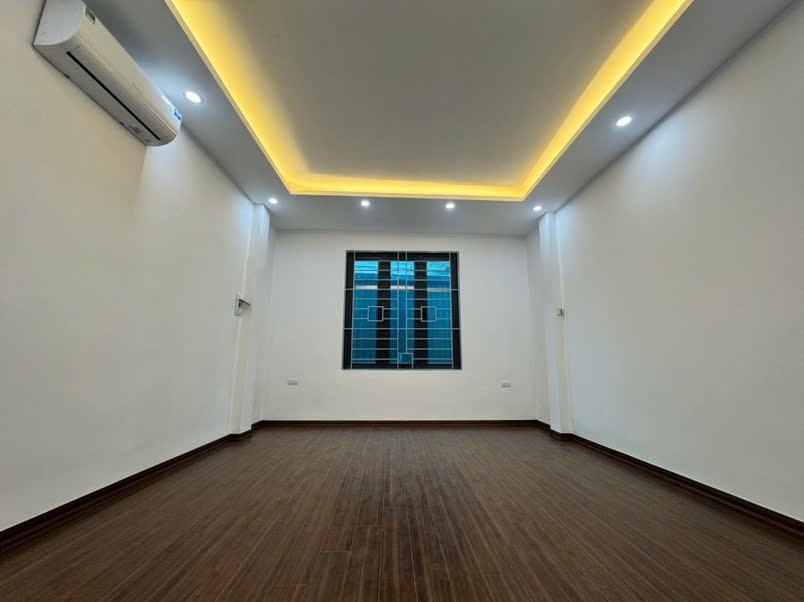 Nhà Mới Phố Tân Khai - Vĩnh Tuy - Gần Time City - Ô Tô Đỗ Cổng - 6.2 Tỷ
