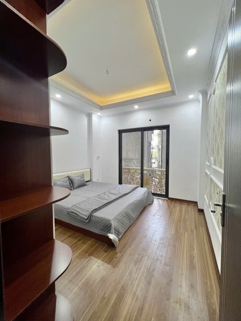 Bán nhà mới 5 tầng, 6 phòng ngủ, vị trí đẹp Vĩnh Hưng, Hoàng Mai - 7.6 tỷ