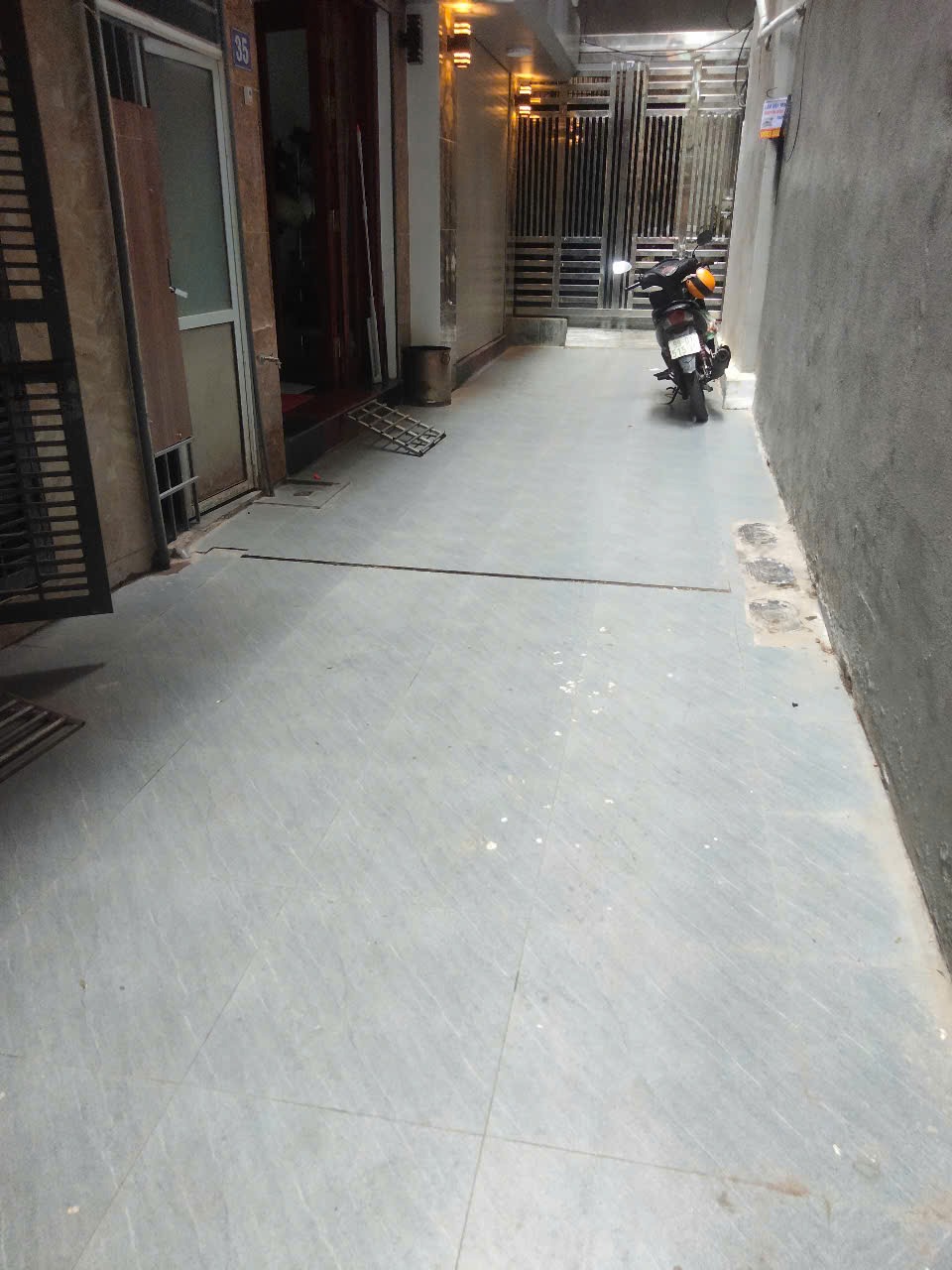 Bán nhà mới 5 tầng, 6 phòng ngủ, vị trí đẹp Vĩnh Hưng, Hoàng Mai - 7.6 tỷ