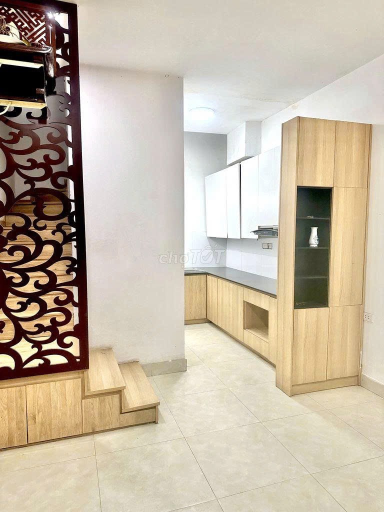 Cho Thuê Nhà 5 Tầng, Ngõ Hòa Bình 7, Minh Khai - 13.5tr/tháng