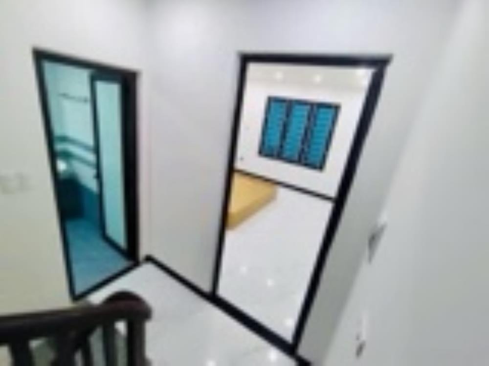 Bán Gấp Nhà Hữu Hòa, Hà Nội - 30m², 5 Tầng, Giá 4.9 Tỷ