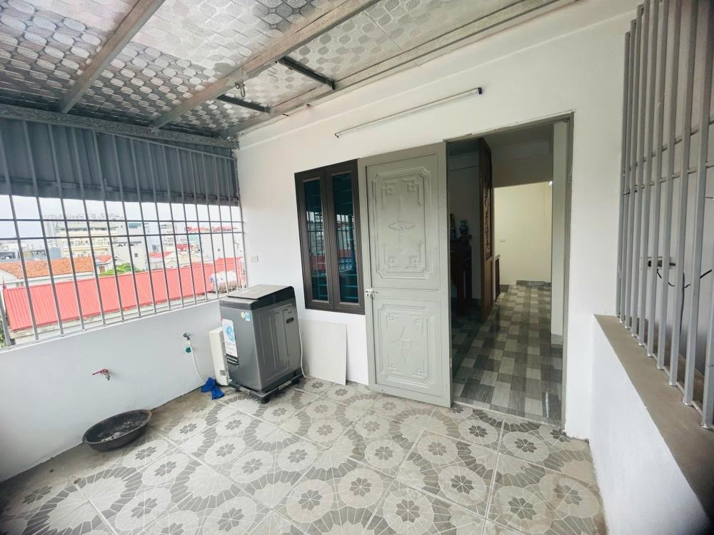 Bán Nhà Kim Chung Hoài Đức: 5 Tầng, Full Nội Thất, Gần Chợ Lai Xá