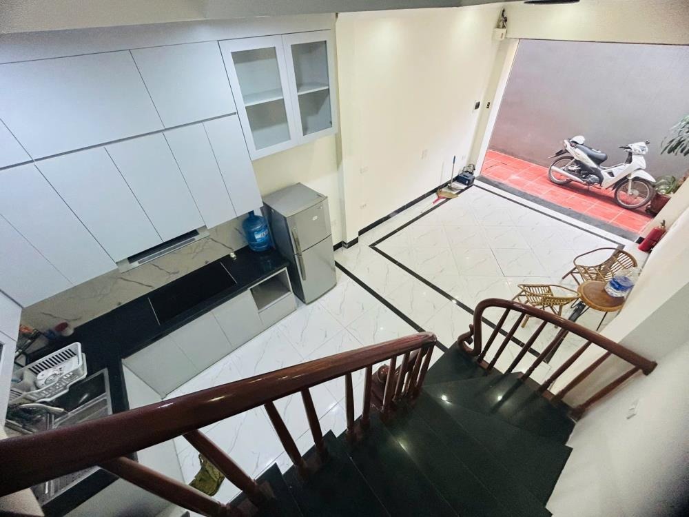 Bán Nhà Kim Chung Hoài Đức: 5 Tầng, Full Nội Thất, Gần Chợ Lai Xá