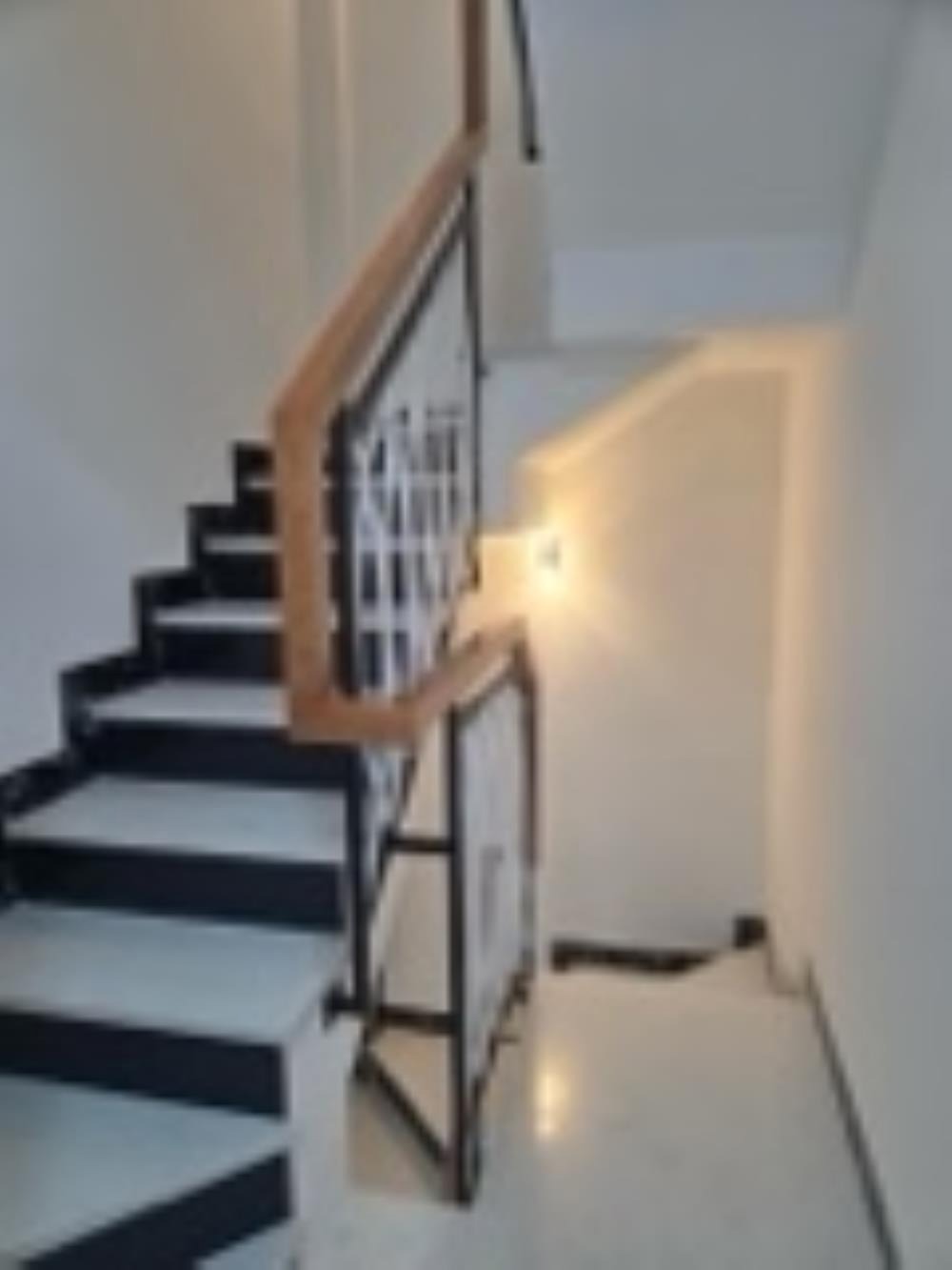 Nhà 4 Tầng, 30m², Full Nội Thất - Phú Nhuận - Giá 6.5 Tỷ