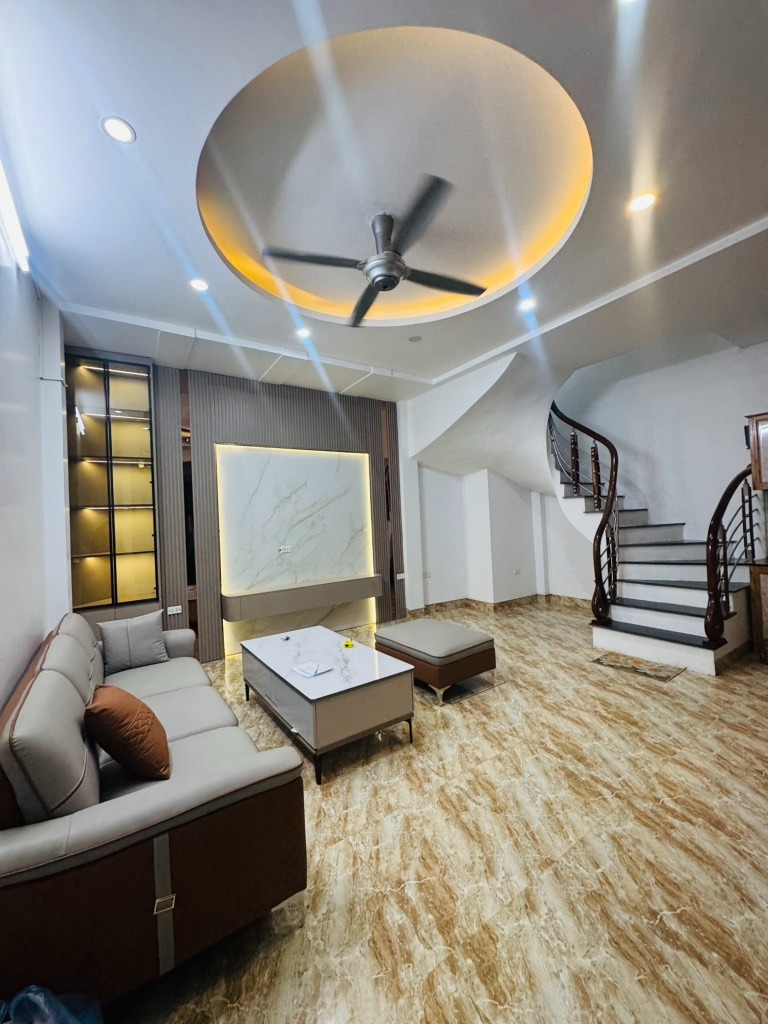 Nhà phố Tôn Đức Thắng - 32m2, 5 Tầng, Giá 7.5 tỷ - Vị trí Đắt Địa