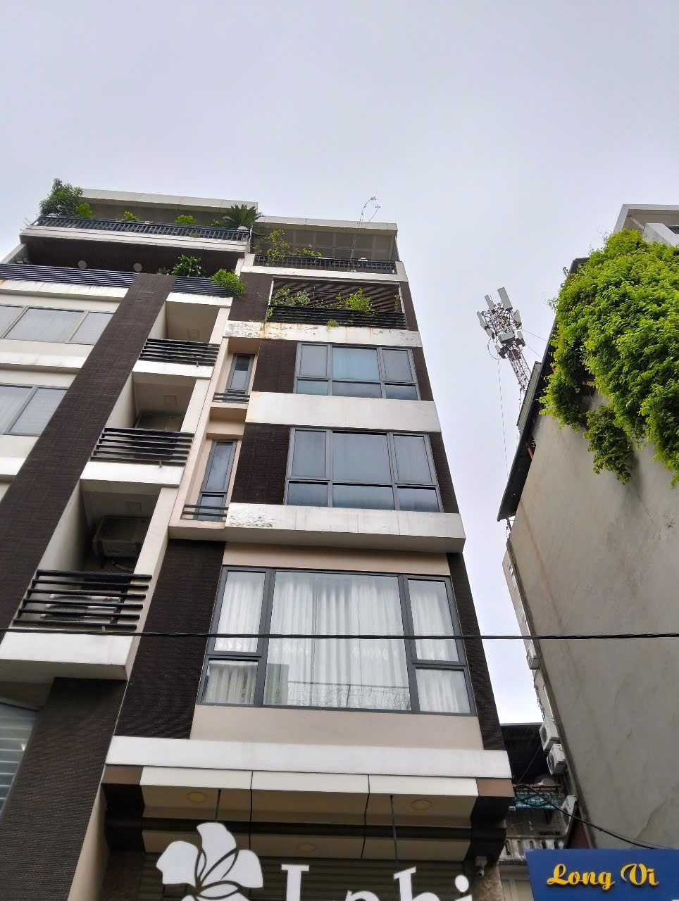 Bán Nhà Phố Nguyên Hồng 53m2 x 8 Tầng, Mặt Tiền 5m, Giá 46 Tỷ Quận Đống Đa