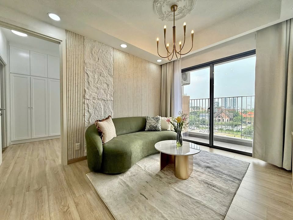 Căn Hộ 2PN Đẳng Cấp, Full Nội Thất - Ngã 6 Phạm Văn Đồng - Giá 1.9 Tỷ