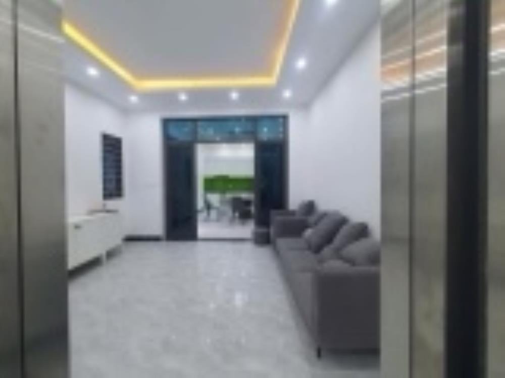 Bán nhà phố Tô Hiệu - 5 tầng, thang máy, 15m ra mặt phố - Giá 10 tỷ+