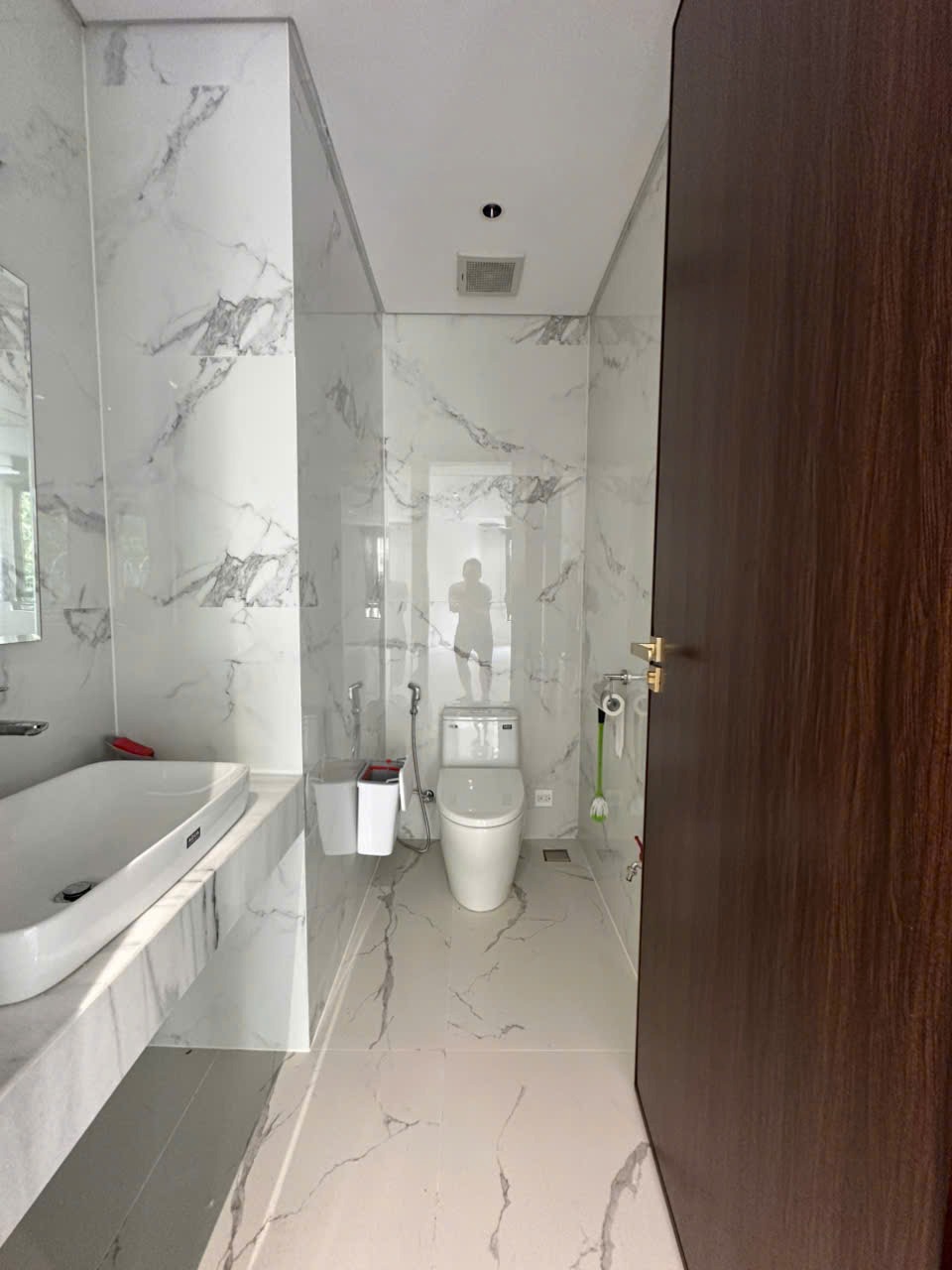 Cho Thuê Nhà Ngõ 156 Võ Chí Công - 30 Triệu/Tháng - 170m2 - 4 Tầng