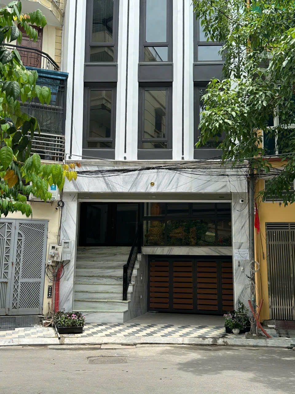 Cho Thuê Nhà Ngõ 156 Võ Chí Công - 30 Triệu/Tháng - 170m2 - 4 Tầng