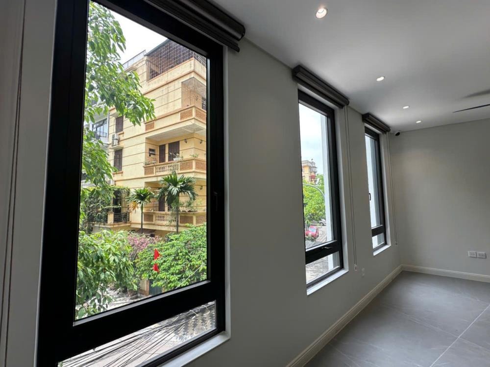 Cho Thuê Nhà Ngõ 156 Võ Chí Công - 30 Triệu/Tháng - 170m2 - 4 Tầng