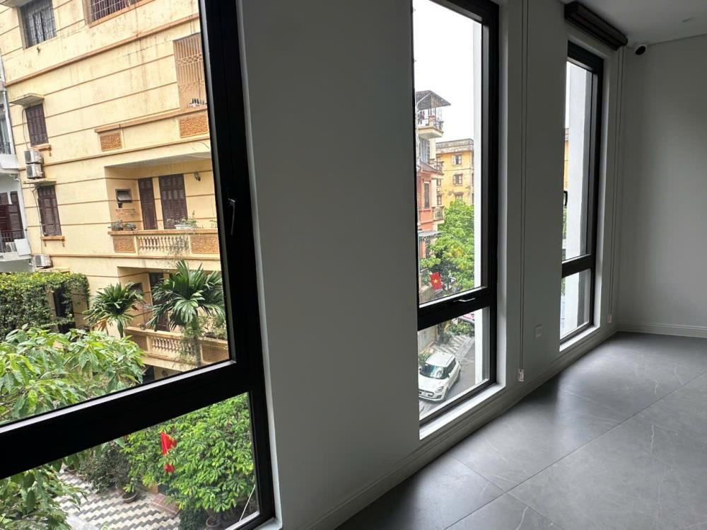 Cho Thuê Nhà Ngõ 156 Võ Chí Công - 30 Triệu/Tháng - 170m2 - 4 Tầng