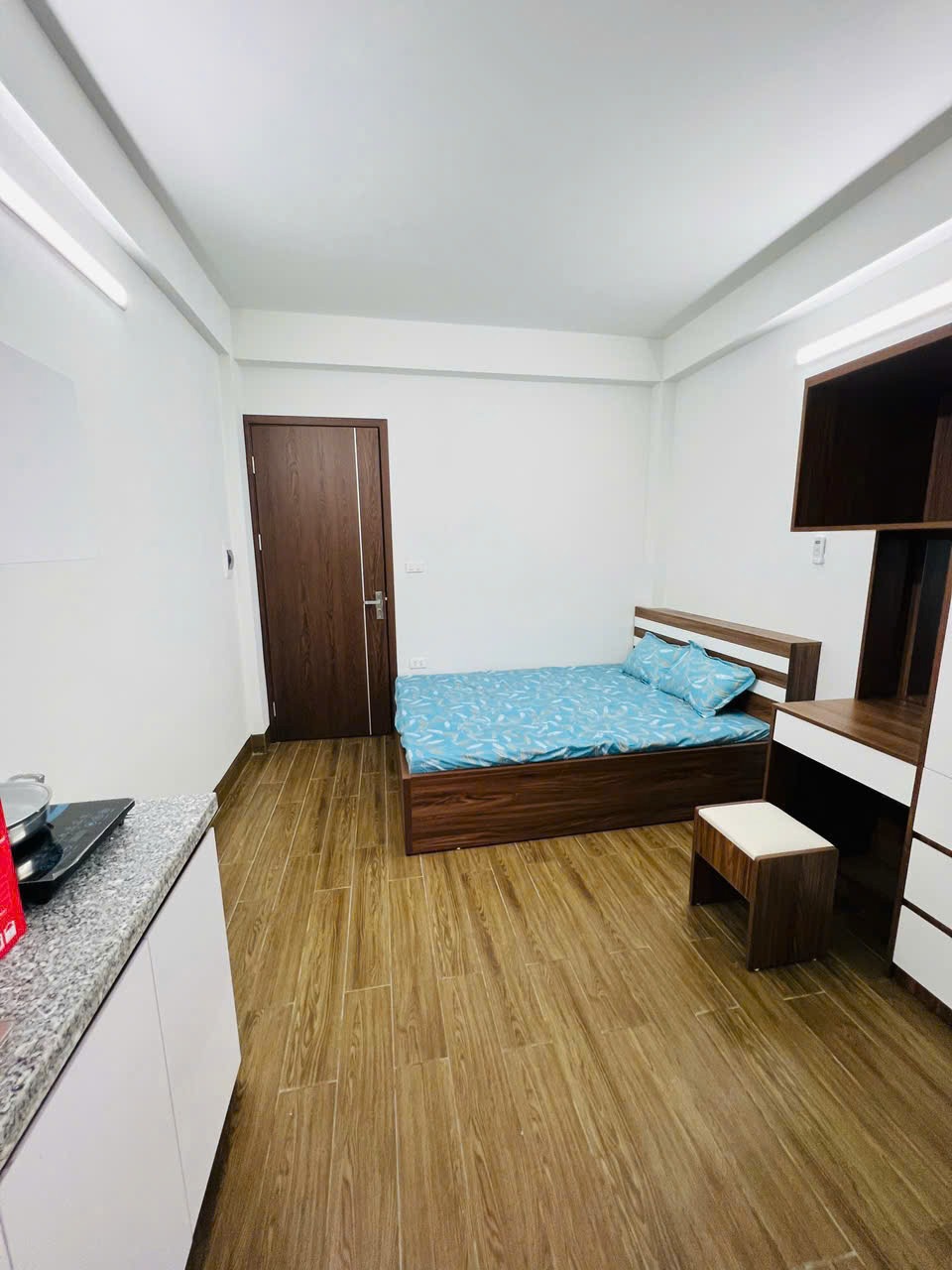Cho Thuê Căn Hộ Studio 28m2 - Full Nội Thất - Hào Nam - Ô Chợ Dừa - Giá 5.8tr