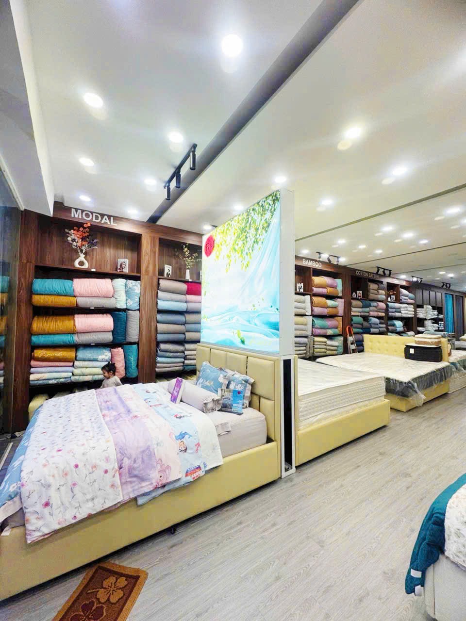 Cho Thuê Nhà Mặt Tiền Đường Cộng Hòa, Tân Bình - KD Sầm Uất | 0902.956.639
