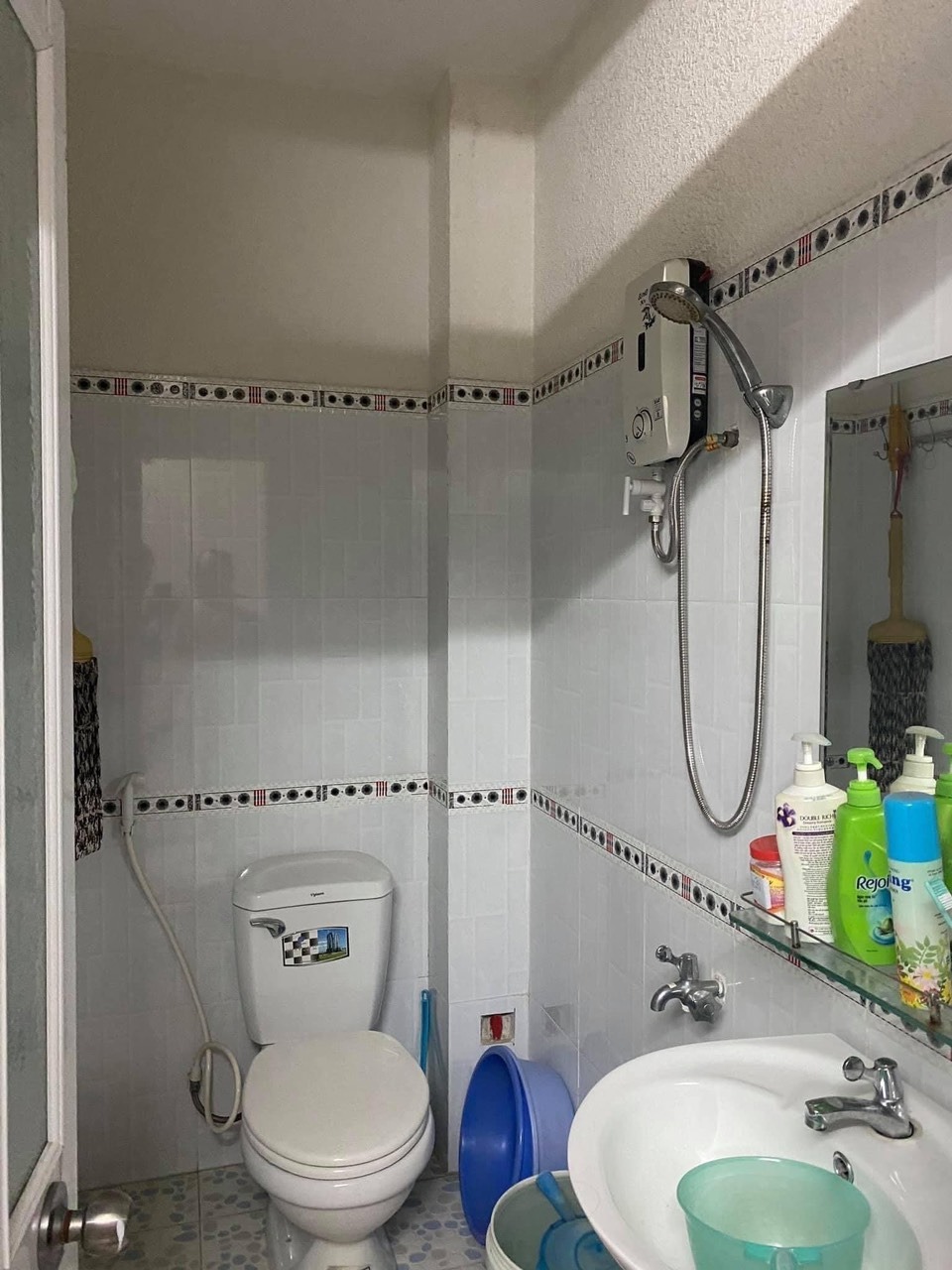 Bán nhà hẻm xe hơi Quận 10, 2 tỷ 8 - 4 phòng ngủ, Tô Hiến Thành