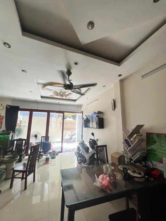 Bán nhà ngõ ô tô, kinh doanh đỉnh cao, 40m2, 4 tầng, Hoàng Mai
