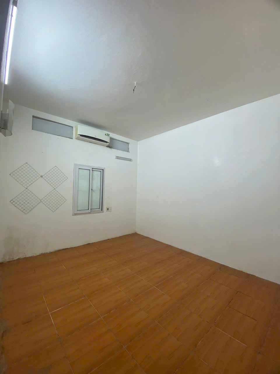 Cho Thuê Nhà Nguyên Căn Tầng 1, Số 85 Thành Phố Giao Lưu, Bắc Từ Liêm - 8tr/tháng