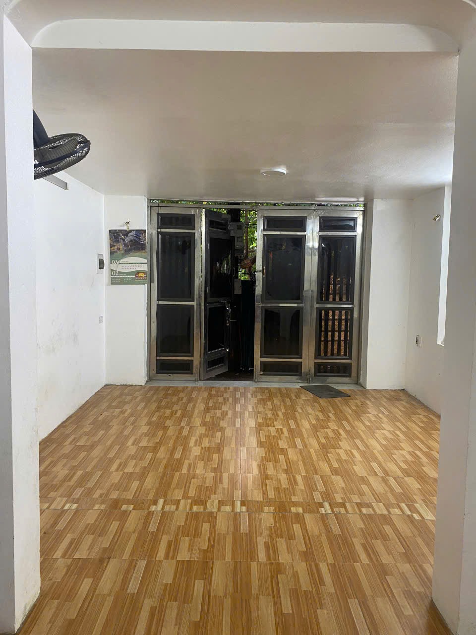Cho Thuê Nhà Nguyên Căn Tầng 1, Số 85 Thành Phố Giao Lưu, Bắc Từ Liêm - 8tr/tháng