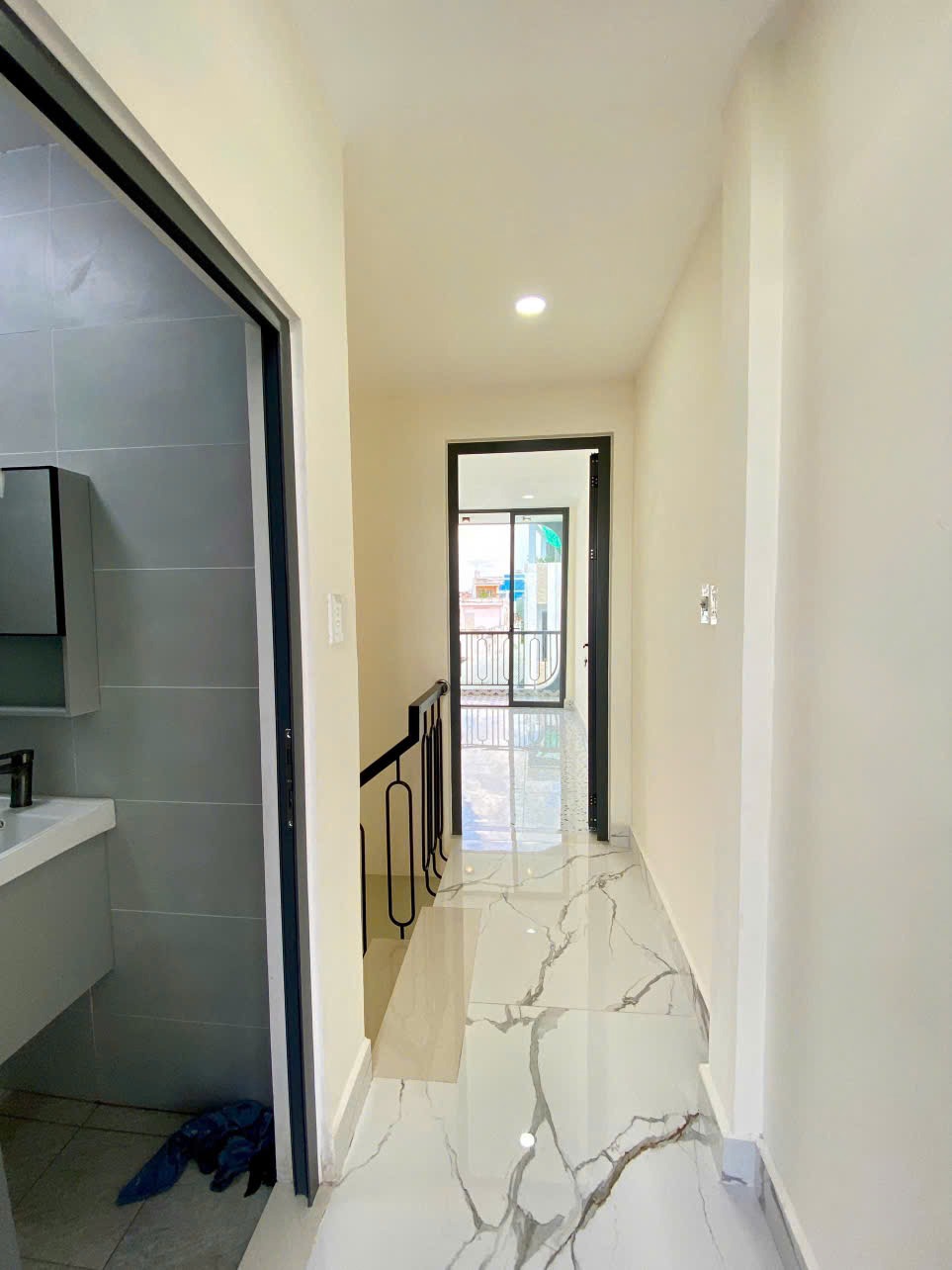 Nhà Mới 100% Đúc Lững 2 Lầu, Đường Bình Long, Tân Phú - Giá 6.4 Tỷ