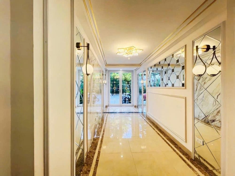 Mặt Phố Ba Đình: Vị trí Đắc Địa - Kinh Doanh Sôi Động - Đầu Tư Sinh Lời