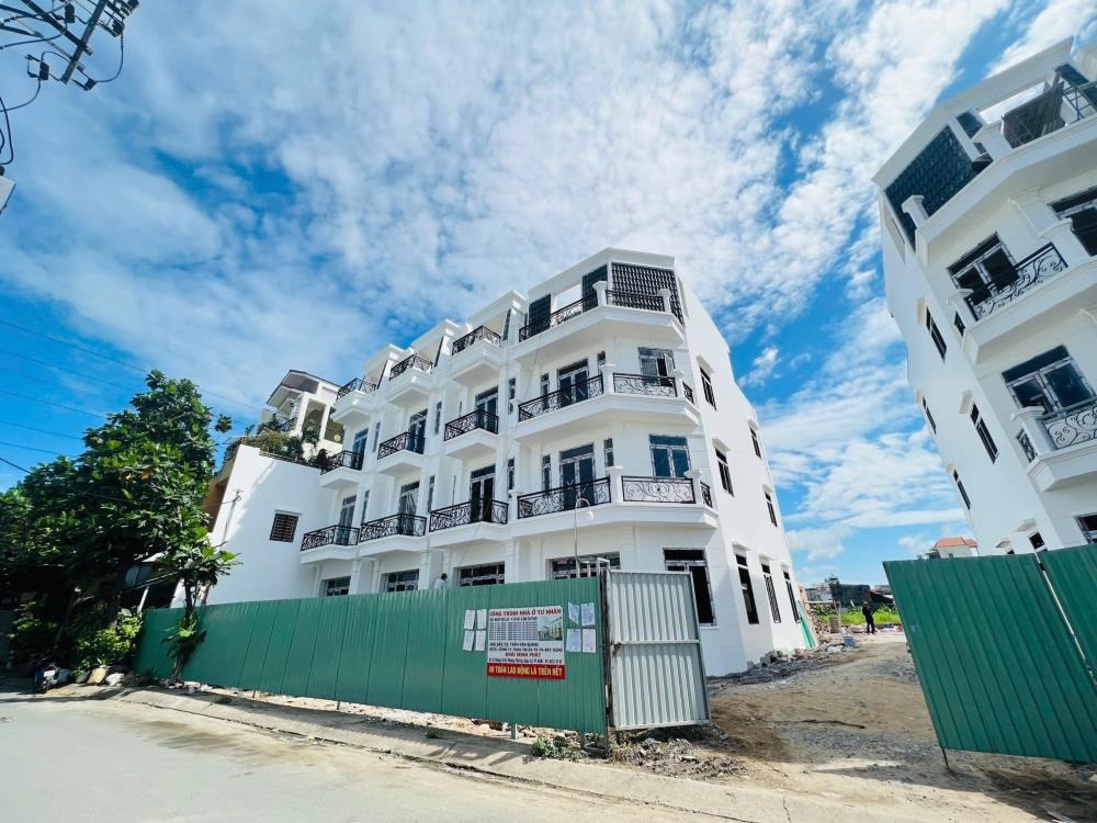Bán nhà 1 trệt 3 lầu Bình Tân, TP.HCM - Thiết kế hiện đại, giá tốt