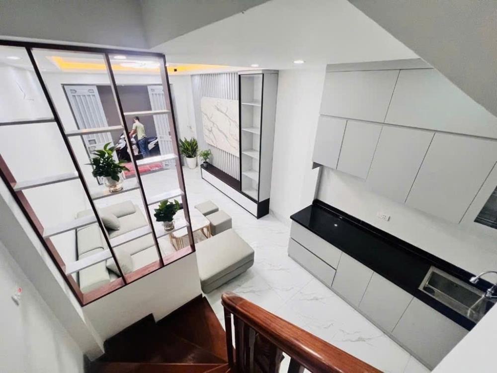 Lõi Cầu Giấy: Nhà Đẹp, Gần Đại Học, Giá Tốt - Mua Ngay!