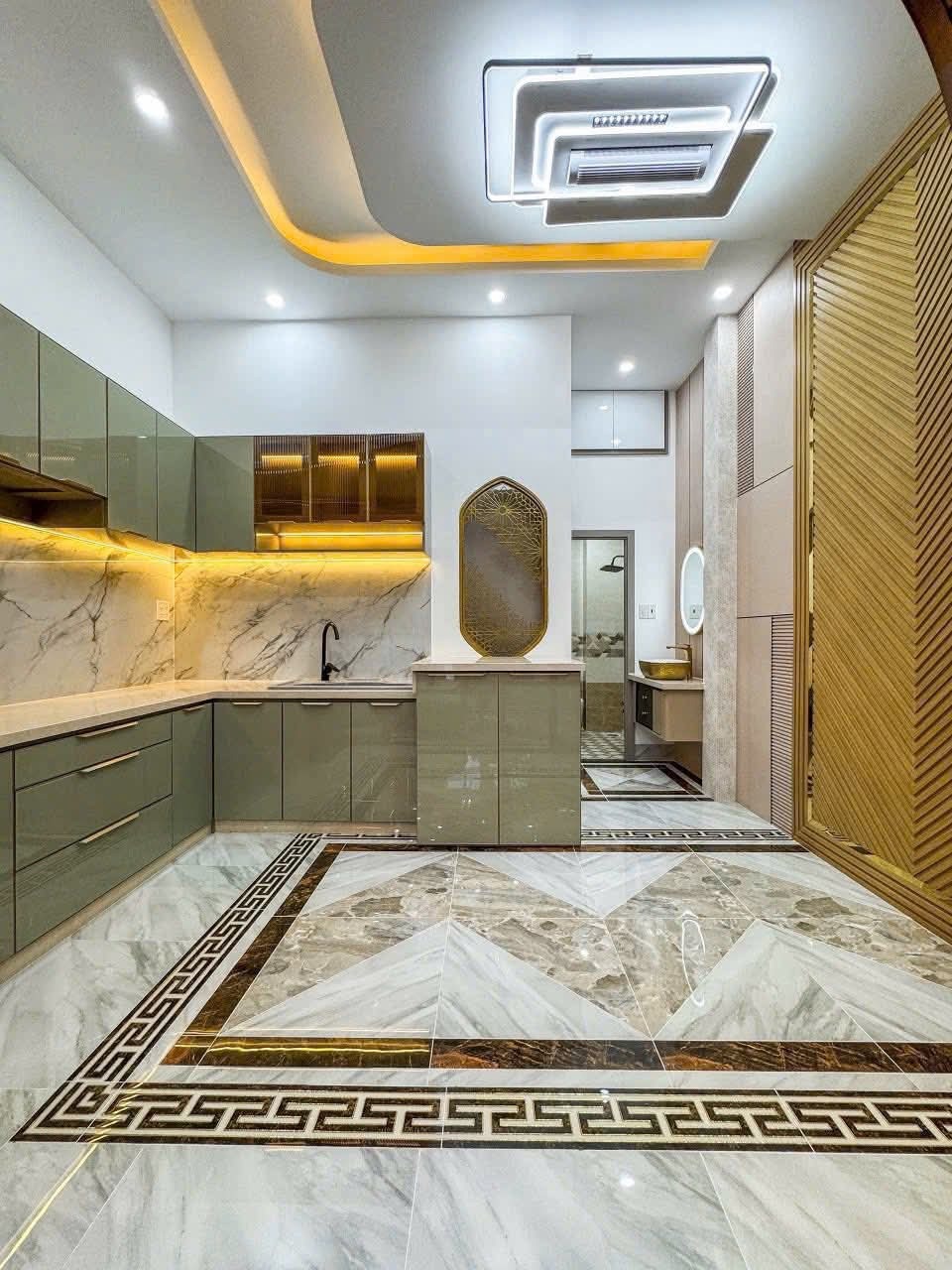 Nhà Lô Góc Phú Đô - Nam Từ Liêm - 7 Tỷ - 37m² - Ô Tô Đỗ Cửa