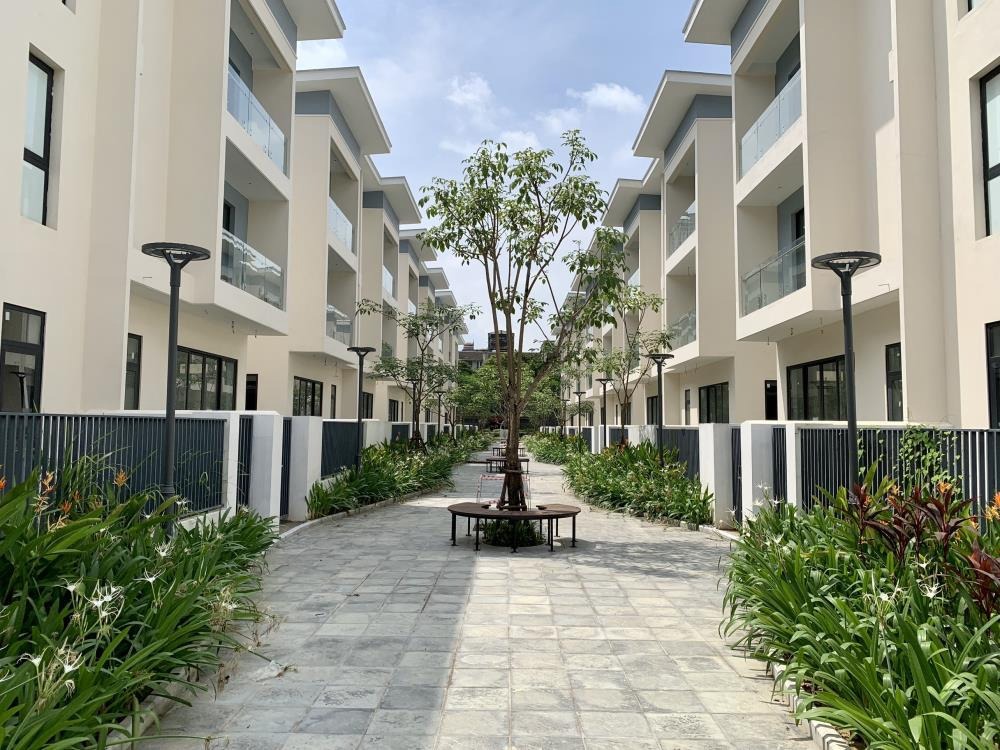 Bán Biệt Thự Cao Cấp Dương Nội | 180m2 - 32 Tỷ - Vị Trí Đắc Địa