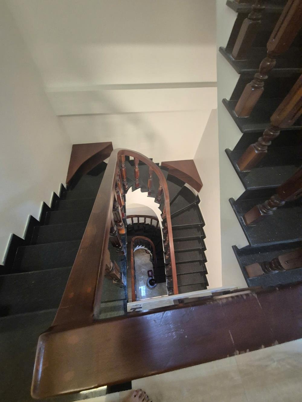 Bán nhà 5 tầng, mặt tiền đường Số, Bình Tân - Vị trí đẹp, tiện ích đầy đủ