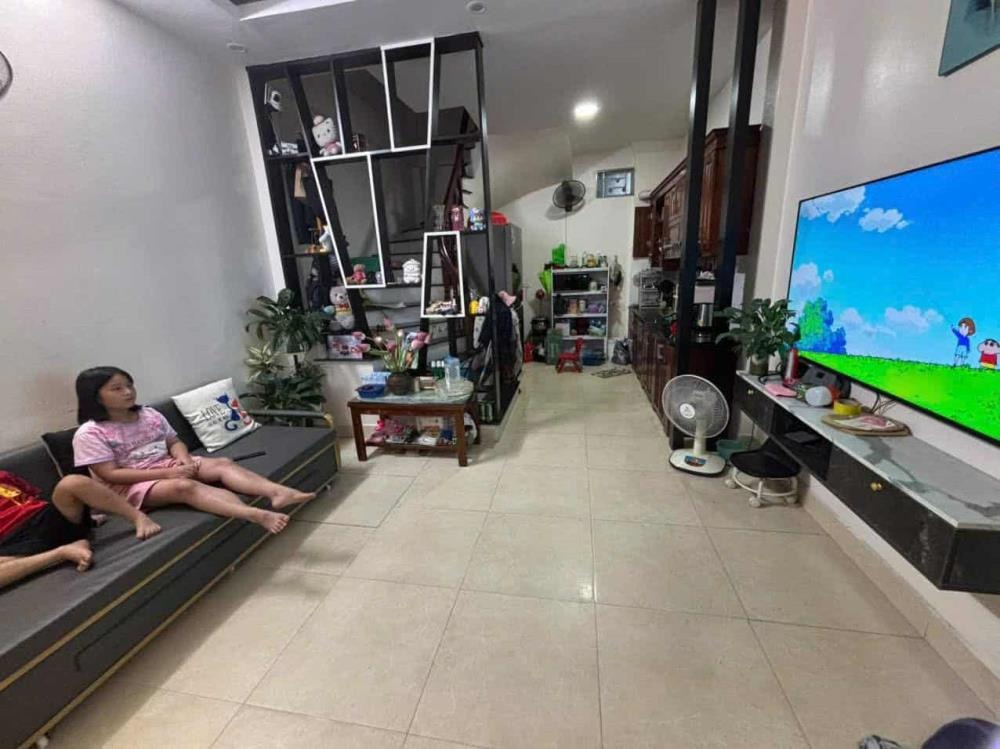 Nhà gần Đại học Công Nghiệp Hà Nội - Ô tô vào nhà - Giá Tốt