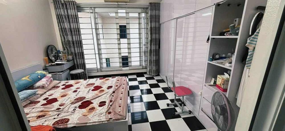 Nhà gần Đại học Công Nghiệp Hà Nội - Ô tô vào nhà - Giá Tốt