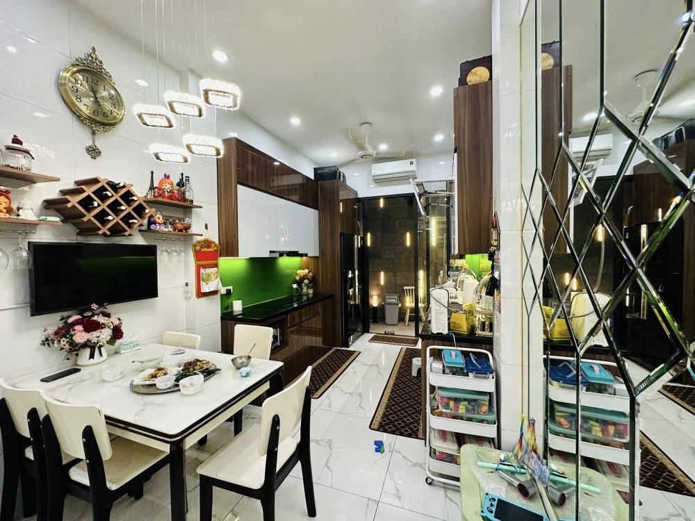Nhà đẹp Khương Đình, Thanh Xuân - 60m2 Full Nội Thất, Giá 12.65 Tỷ