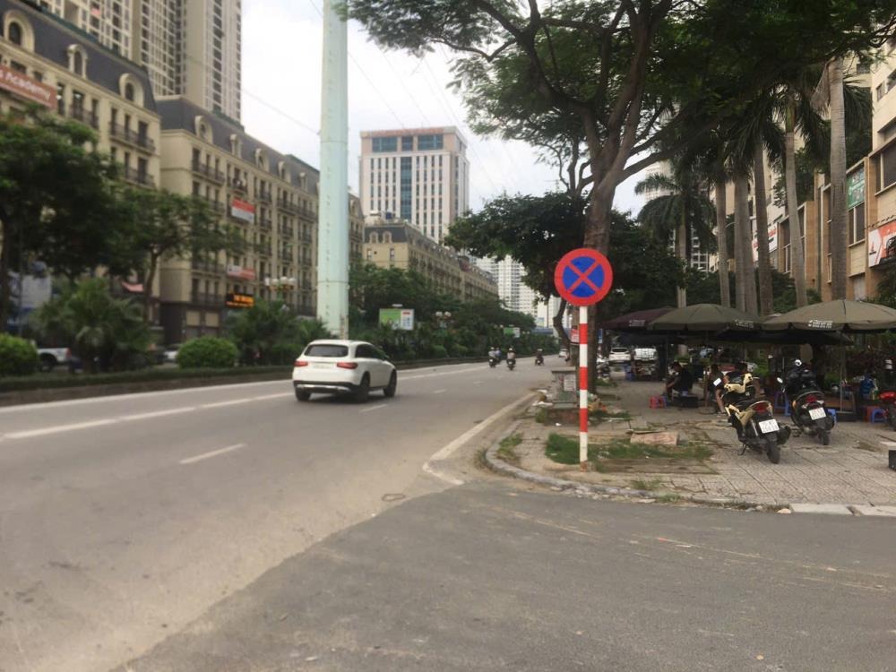 Bán nhà Ngô Quyềnh Hà Đông, 5 tầng, lô góc, 8.5 tỷ